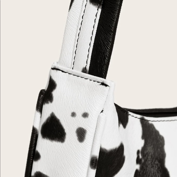 Cow Pattern Baguette Bag - Picture 3 of 4